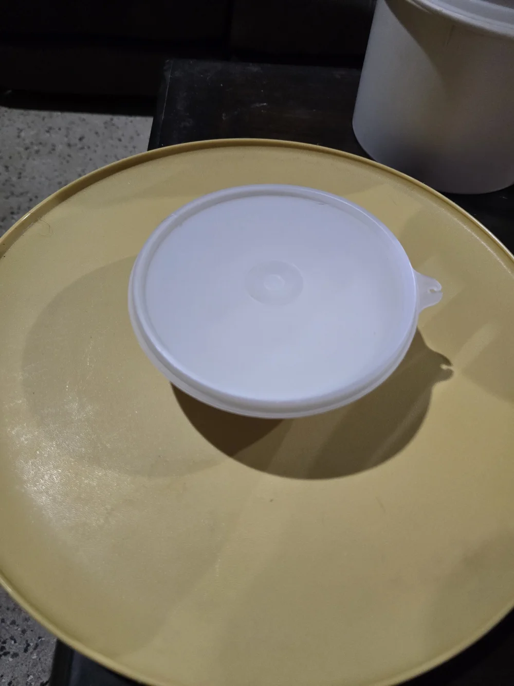 Vintage Tupperware Food Holder.  Chips, Veggies, Dips Bowl With Lid